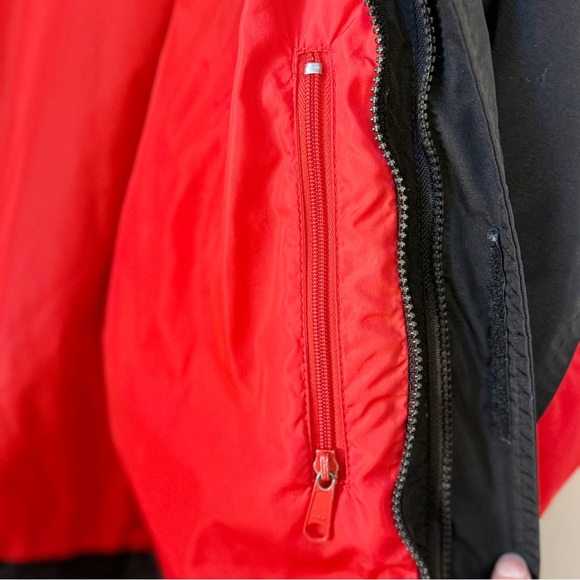 Columbia Men's Black and Red Windbreaker Jacket ~ Great Condition - Picture 6 of 10